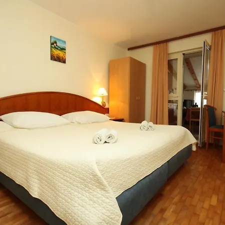 Апартаменты With A Swimming Pool Cavtat, Dubrovnik - 3547